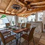 Casa Di Roccia