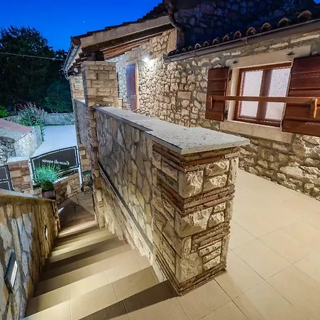 Villa Casa Di Roccia