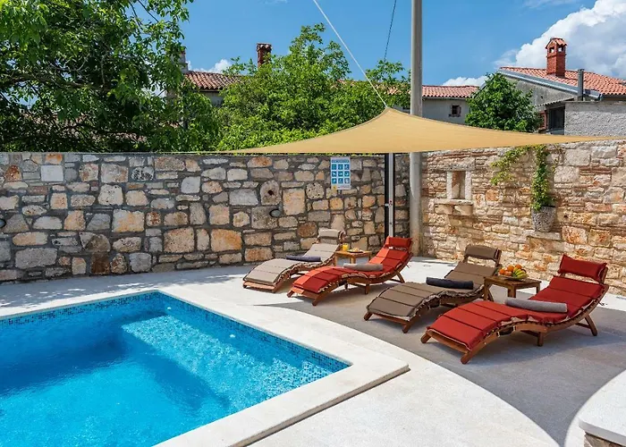 Casa Di Roccia Marčana