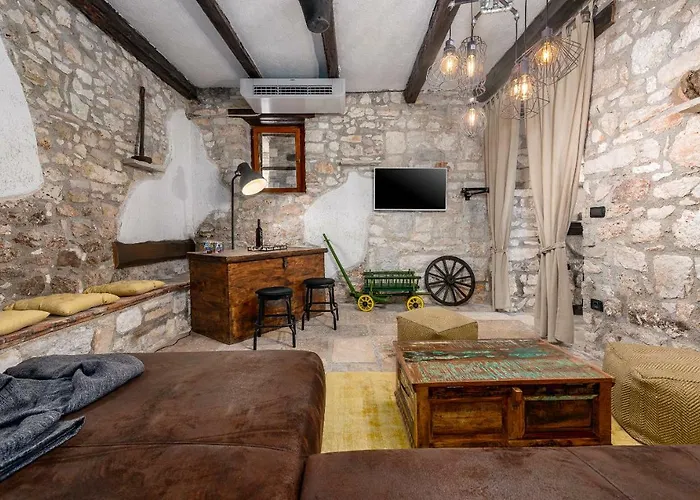 Villa Casa Di Roccia