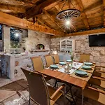 Casa Di Roccia