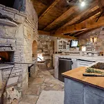 Casa Di Roccia