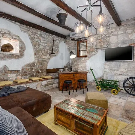 Casa Di Roccia Вилла Marcana