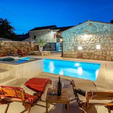 Casa Di Roccia Вилла