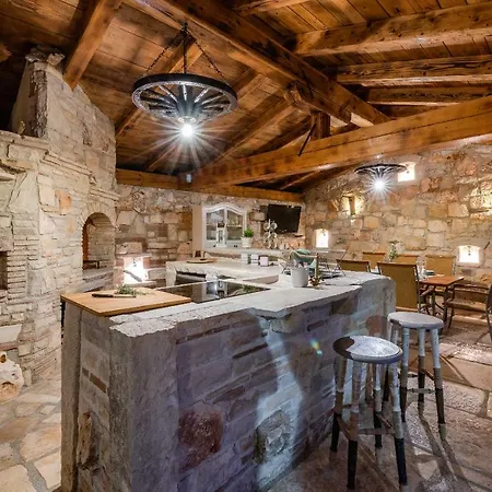 Casa Di Roccia Βίλα Marčana