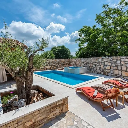 Casa Di Roccia Вилла *