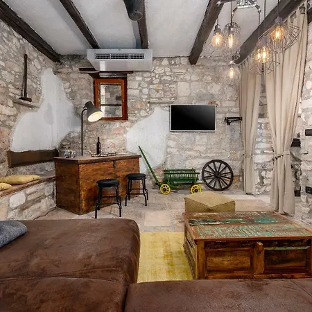 Вилла Casa Di Roccia