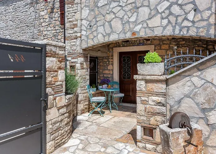 Casa Di Roccia Villa