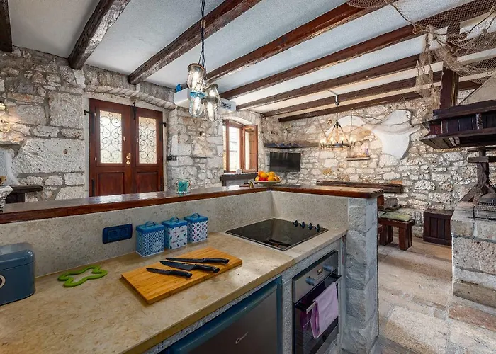 Casa Di Roccia Villa Marčana